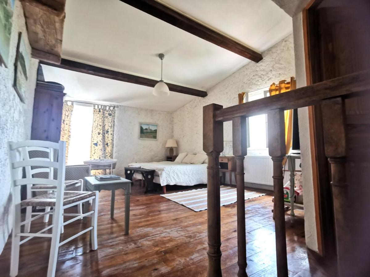 De Charme Homestay